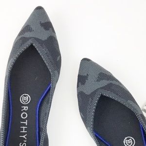 Rothys gray camo pointed flat sz 8